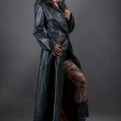 DISCOBOLE Long Manteau Gothique Cuir Femme 10 DISCOBOLE Long Manteau Gothique Cuir Femme -Vêtements Gothiques 03longmanteaugothiquecuirfemmeaadsc 5087 modifier modifier 1 900