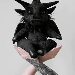 Peluche KILLSTAR Dark Lord 'Victoriana' -Vêtements Gothiques dark lord victoriana b x1600 900
