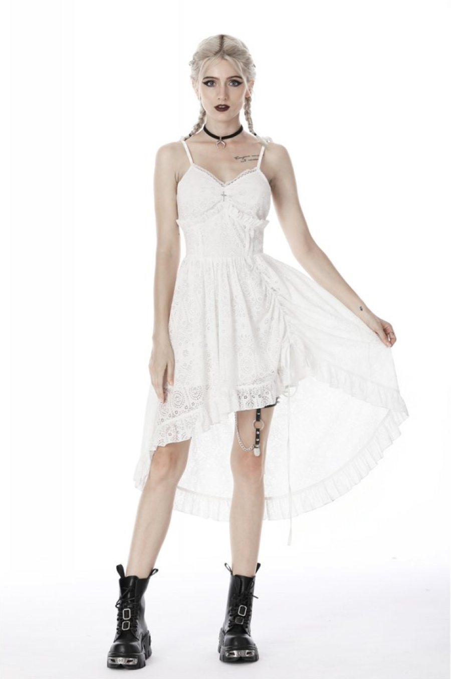 Robe Gothique Blanche DARK IN LOVE 'Aeriel' 5 Robe Gothique Blanche DARK IN LOVE 'Aeriel' – Image 3