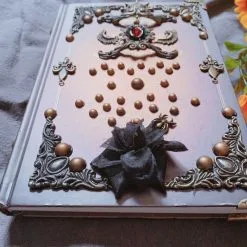 DISCOBOLE Journal Intime Gothique 'Mithe' -Vêtements Gothiques img 678020230228 100850 900