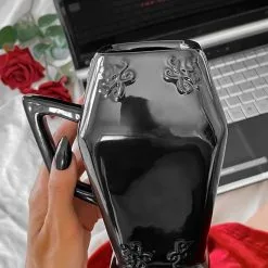 Mug Cercueil KILLSTAR 'Kitsu'