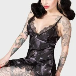 Nuisette KILLSTAR 'midnight Ire Night' 8 Nuisette KILLSTAR 'midnight Ire Night' -Vêtements Gothiques midnight ire lounge dress w d x1600 900