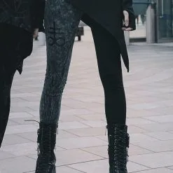 Leggings KILLSTAR 'two Faced' 8 Leggings KILLSTAR 'two Faced' -Vêtements Gothiques two faced witch leggings x1600 900