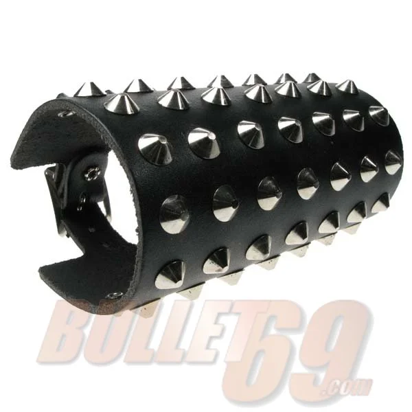 DISCOBOLE Bracelet Cuir Clouté 7 Rangs 3 DISCOBOLE Bracelet Cuir Clouté 7 Rangs