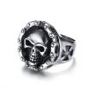 DISCOBOLE Bague Gothique Skull 2 DISCOBOLE Bague Gothique Skull -Vêtements Gothiques wholesalestainlesssteelchainaroundskullringjewelry 1
